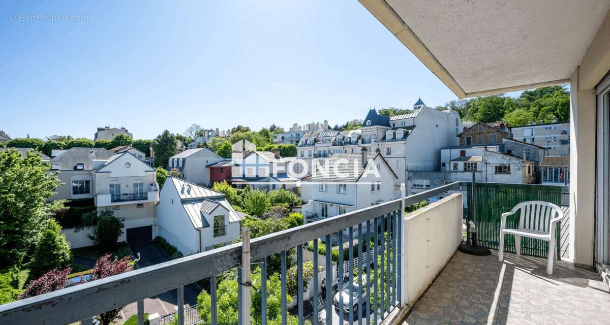 Appartement à LE PLESSIS-ROBINSON