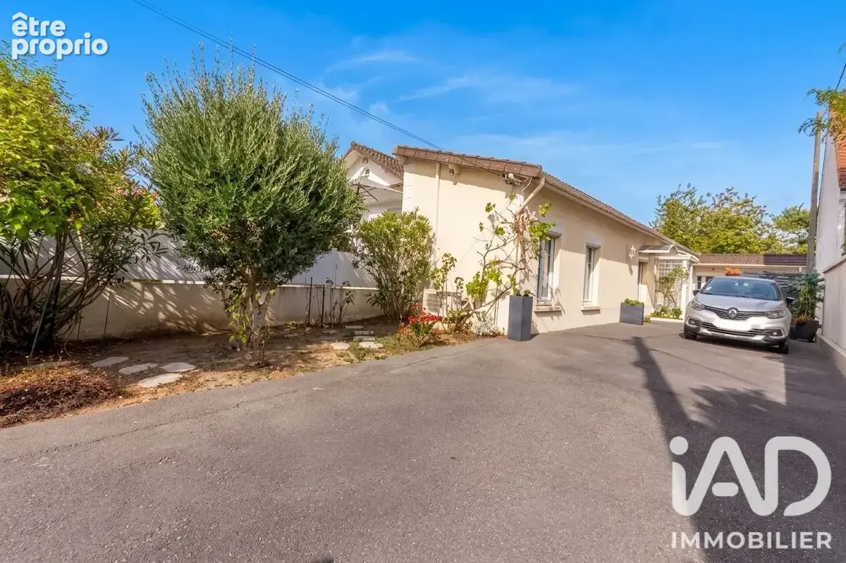 Photo 1 - Maison à HOUILLES