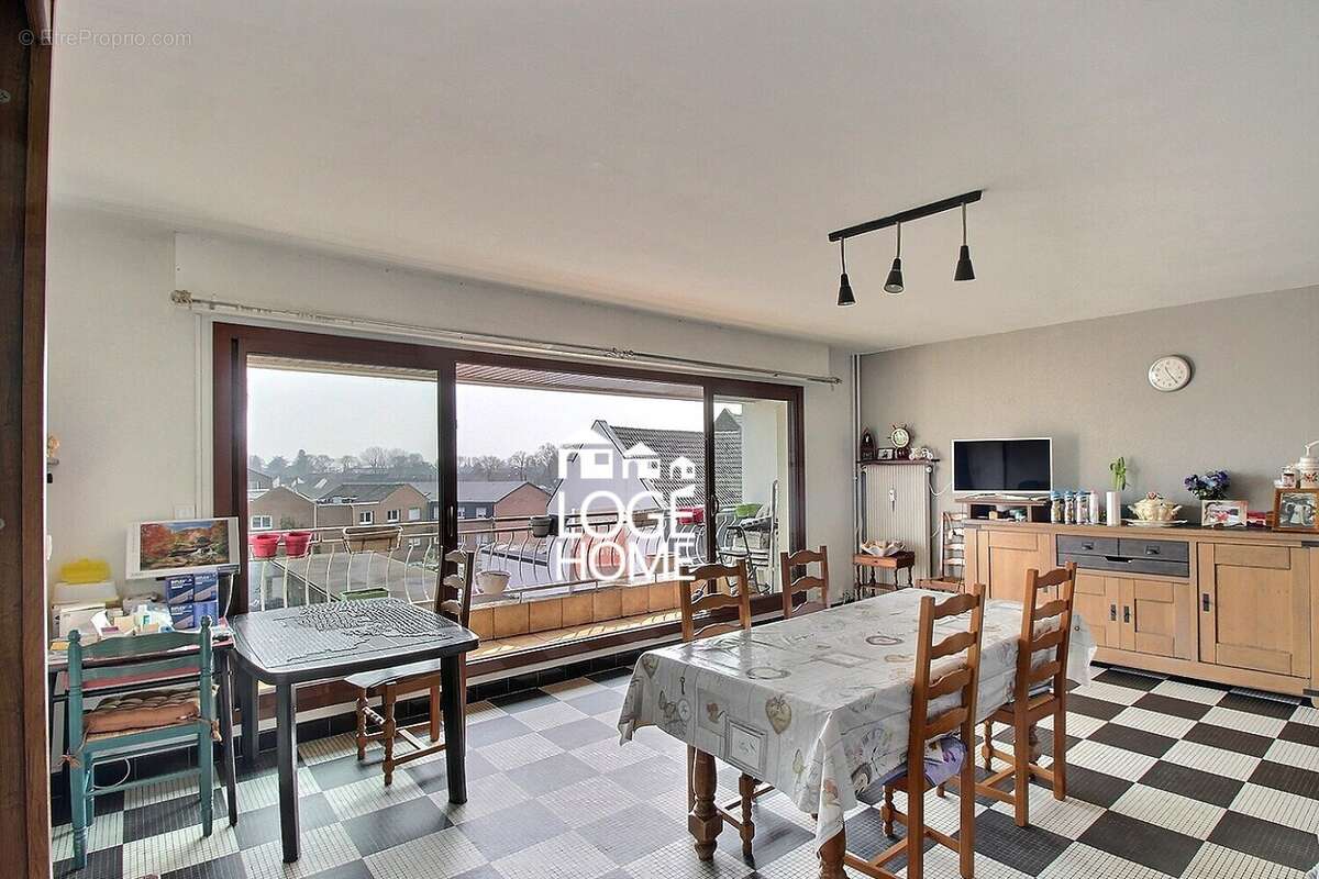 Séjour 2 - Appartement à HENIN-BEAUMONT