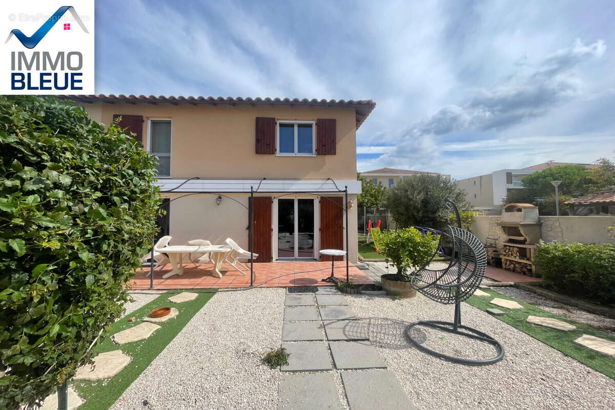 Maison à CHATEAUNEUF-LES-MARTIGUES