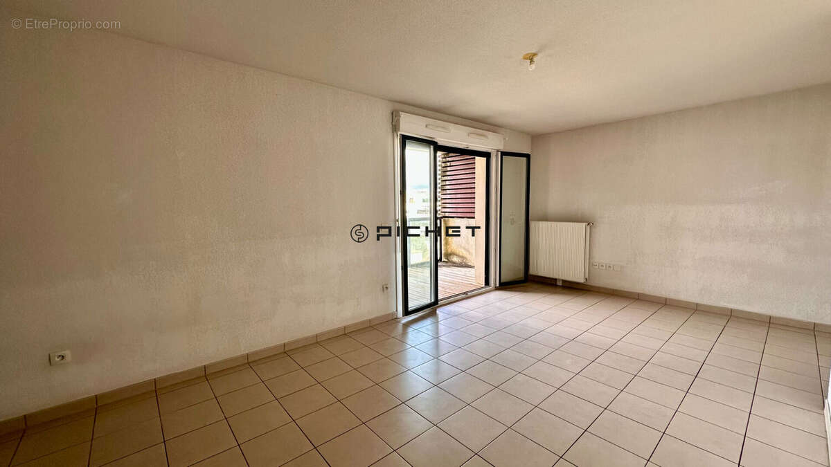 Appartement à DAMMARIE-LES-LYS