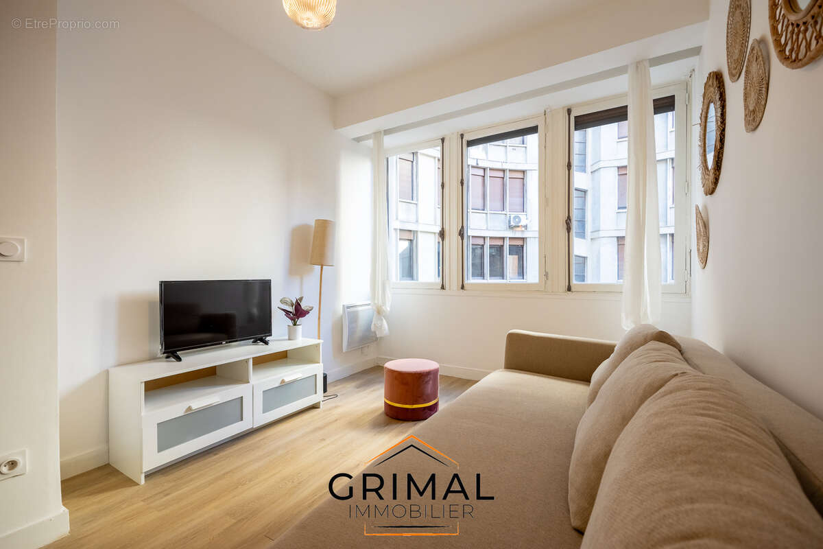 Appartement à MARSEILLE-1E