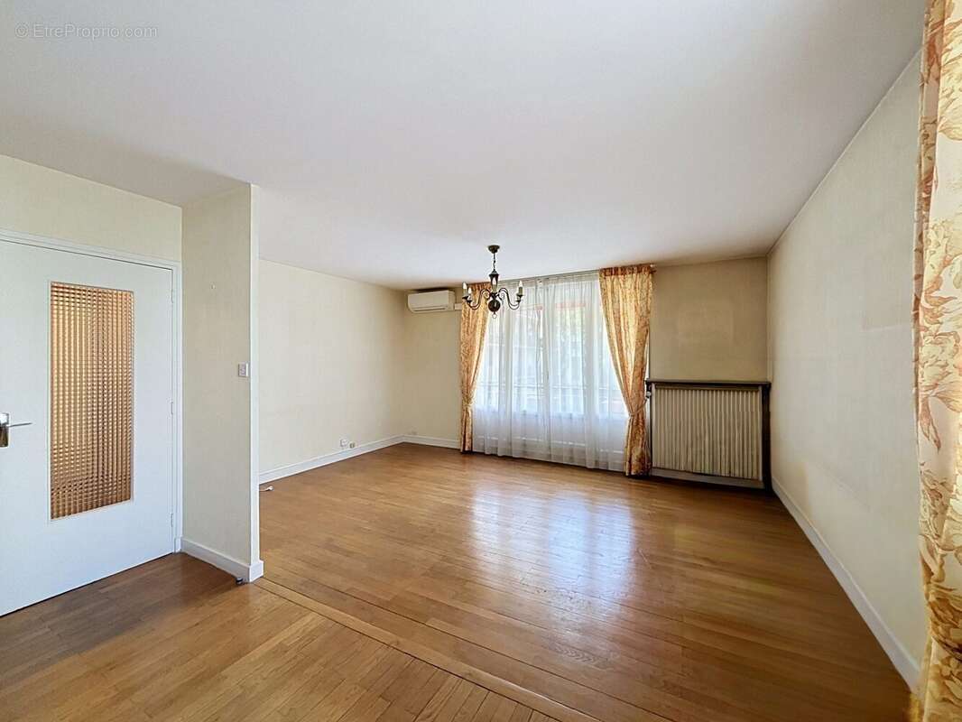 Appartement 4 pièces 100 m² à vendre à Grenoble (38100) - photo 2