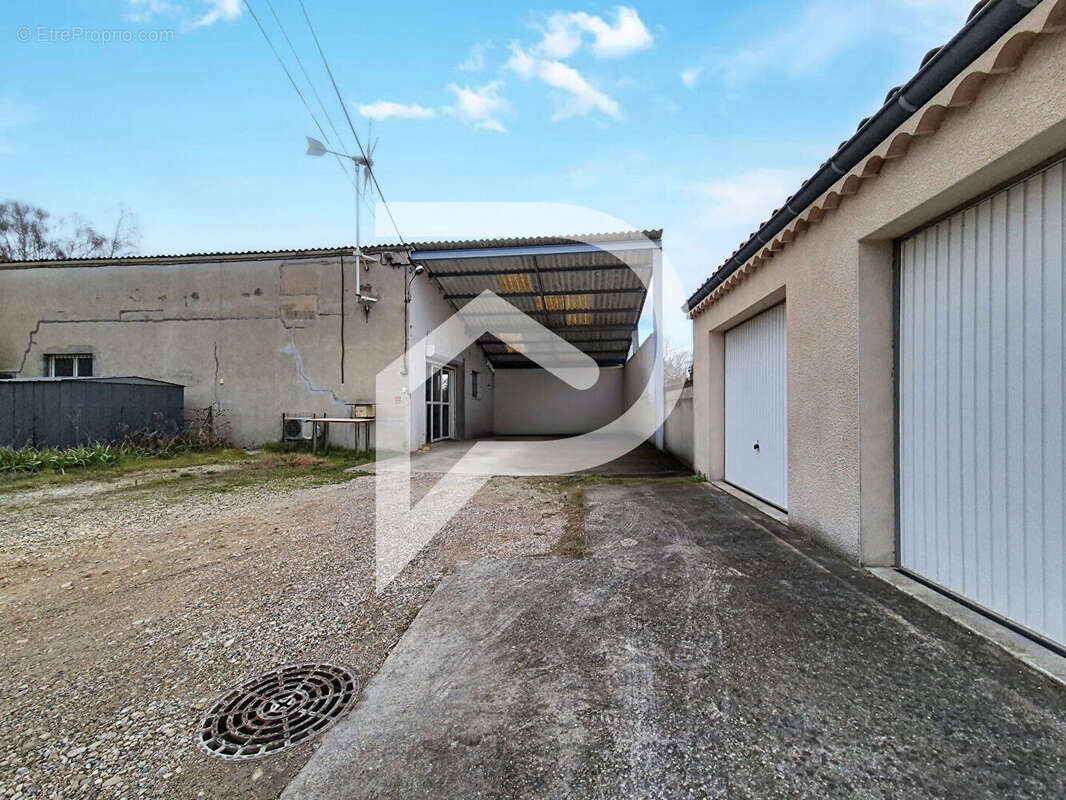 Maison à MONTELIMAR