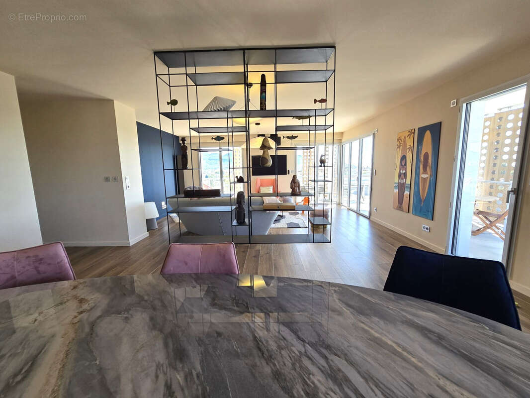 Appartement à MARSEILLE-8E