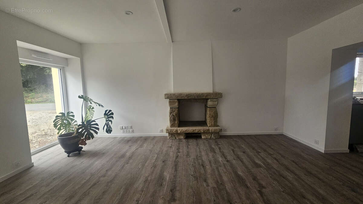 Maison à SAINT-GLEN