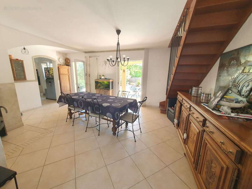 Maison à SAINT-MARTIN-DE-VALGALGUES