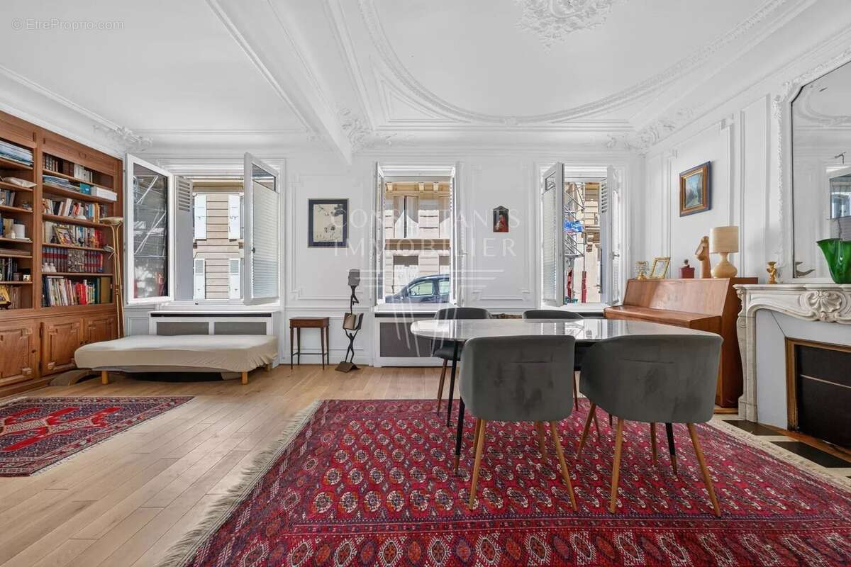 Appartement à PARIS-6E