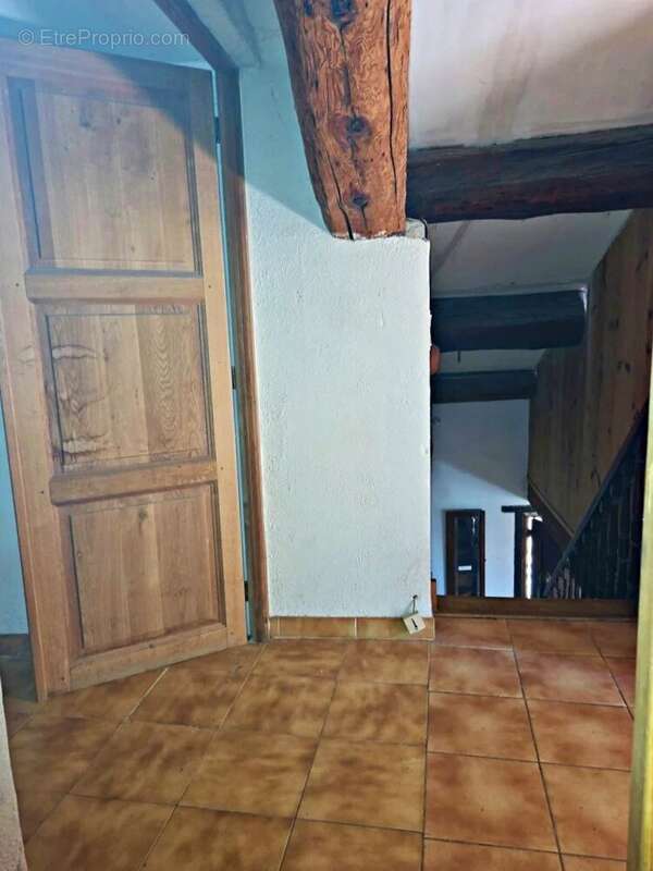 Maison à MEAILLES