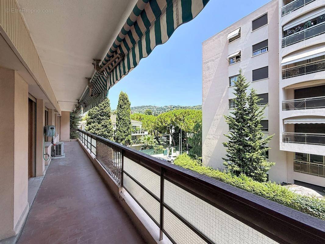 Appartement à LE CANNET