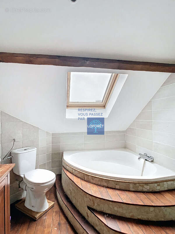 Appartement à CIRES-LES-MELLO