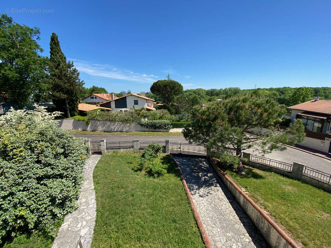 Maison à VILLENAVE-D&#039;ORNON