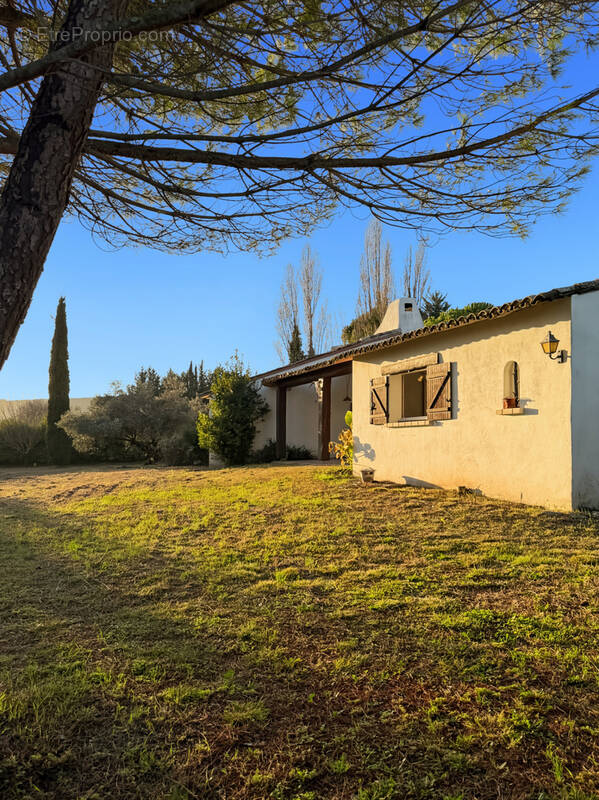 Maison à SAINT-BAUZILLE-DE-MONTMEL