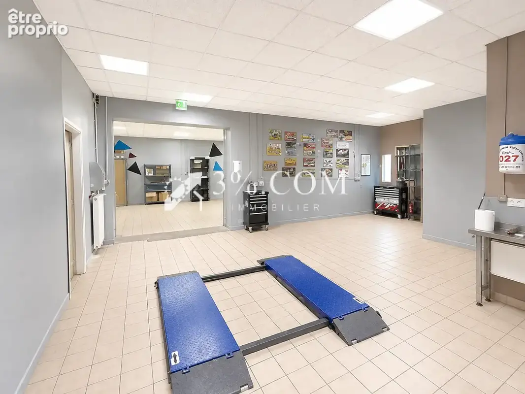 Maison - 4 chambres - garages - dependances - atelier - terrain 1400 m2 - photo 22