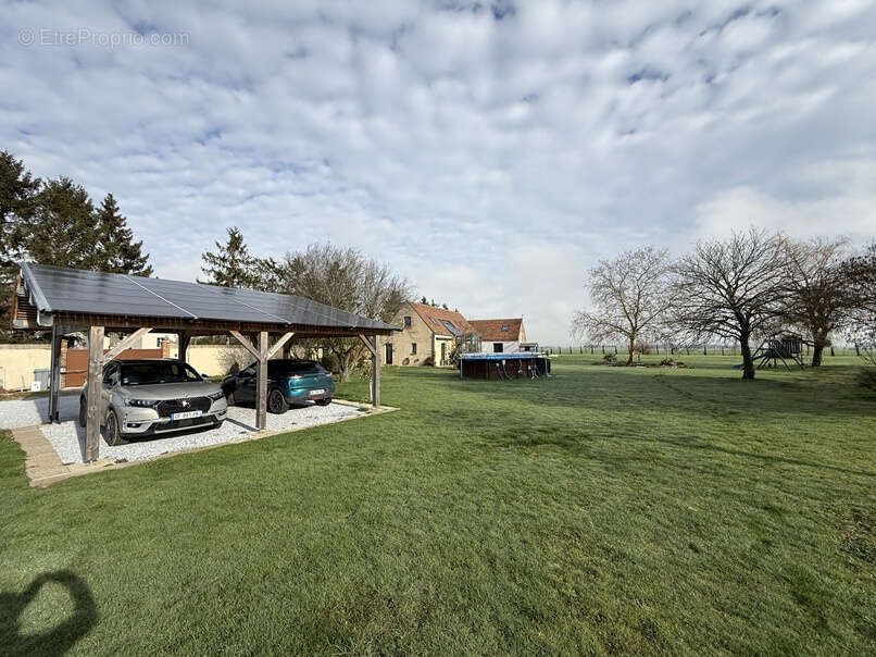 Maison à CHATAINCOURT