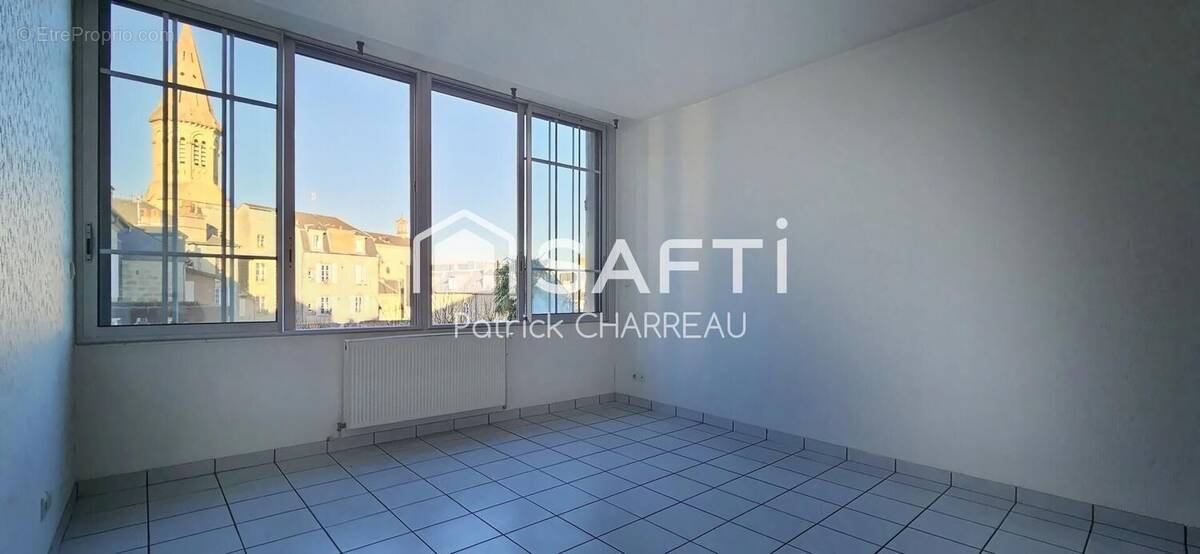 Photo 1 - Appartement à BRIVE-LA-GAILLARDE