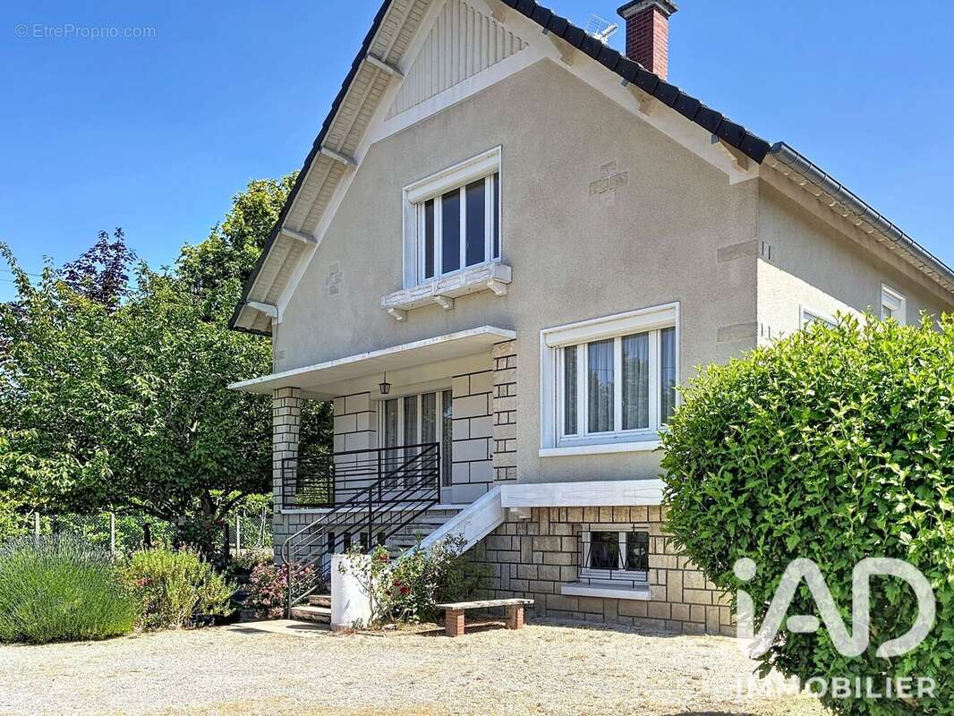 Maison 113 m² à Amilly  - photo 2