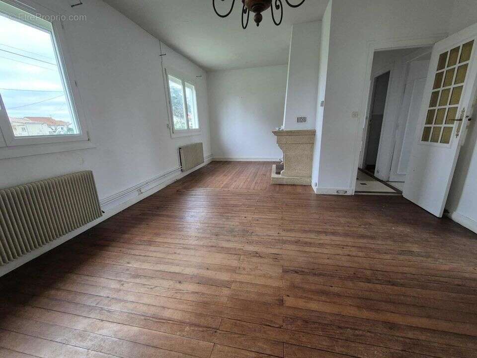 Pauillac - 2 chambres - terrain 558m² - Calme - proximité - Maison à PAUILLAC