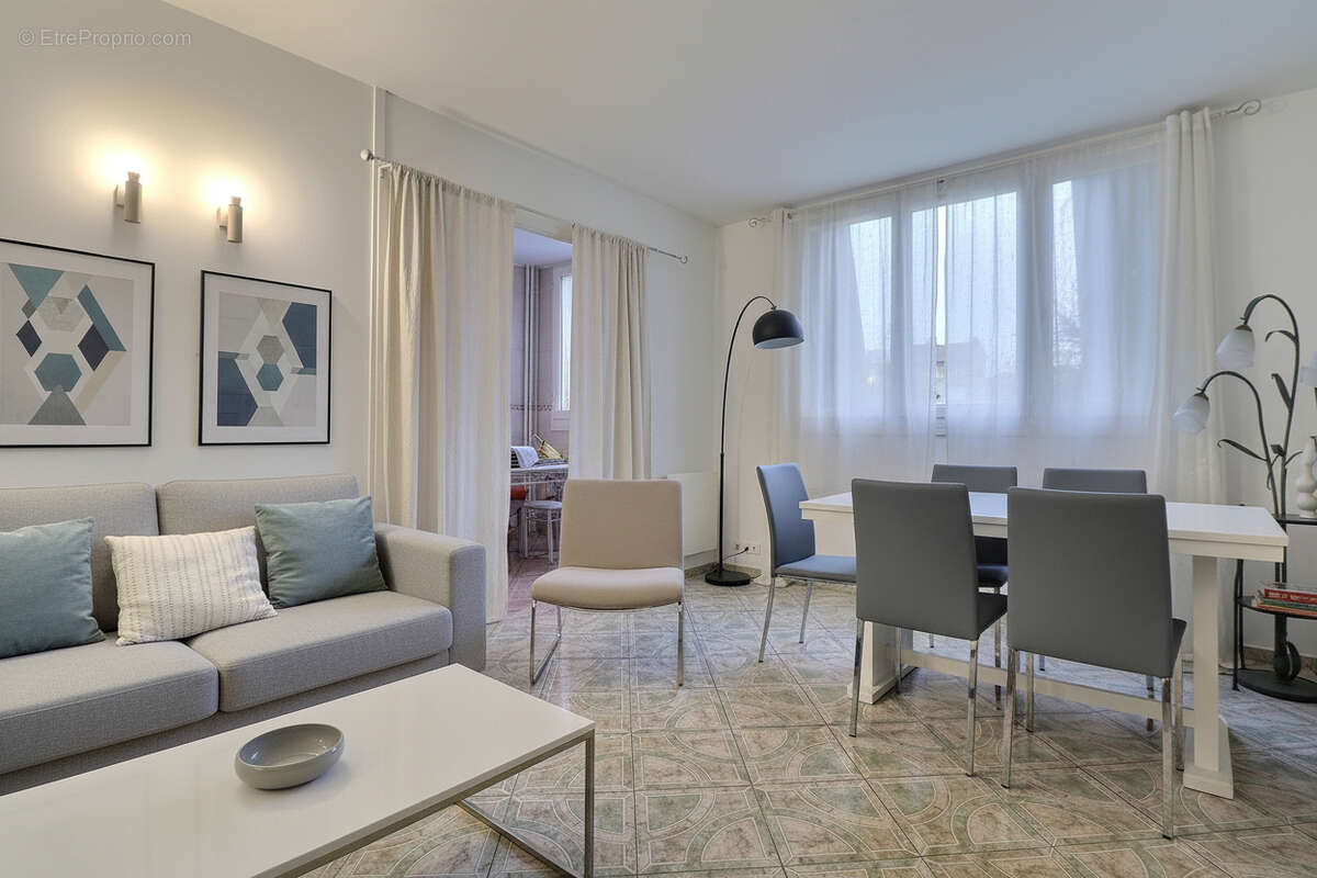 Appartement à SAINT-DENIS
