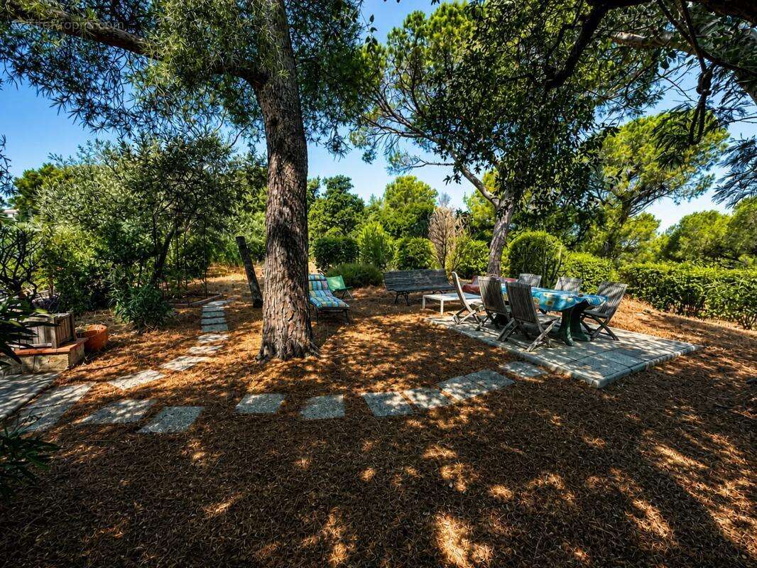Haut de villa de 4 pièces de 94 m² à La Seyne-sur-Mer - photo 12