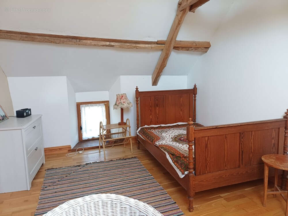 Maison à NEUVILLE-EN-BEAUMONT