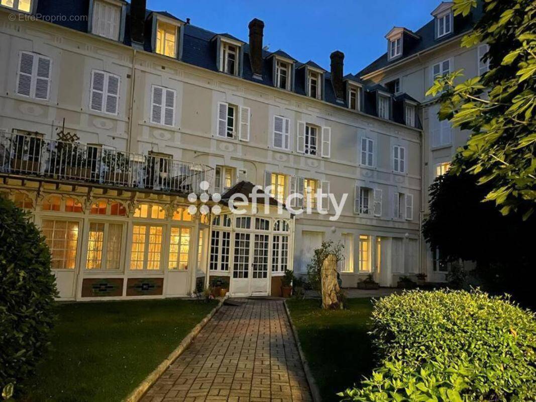Appartement à TROUVILLE-SUR-MER