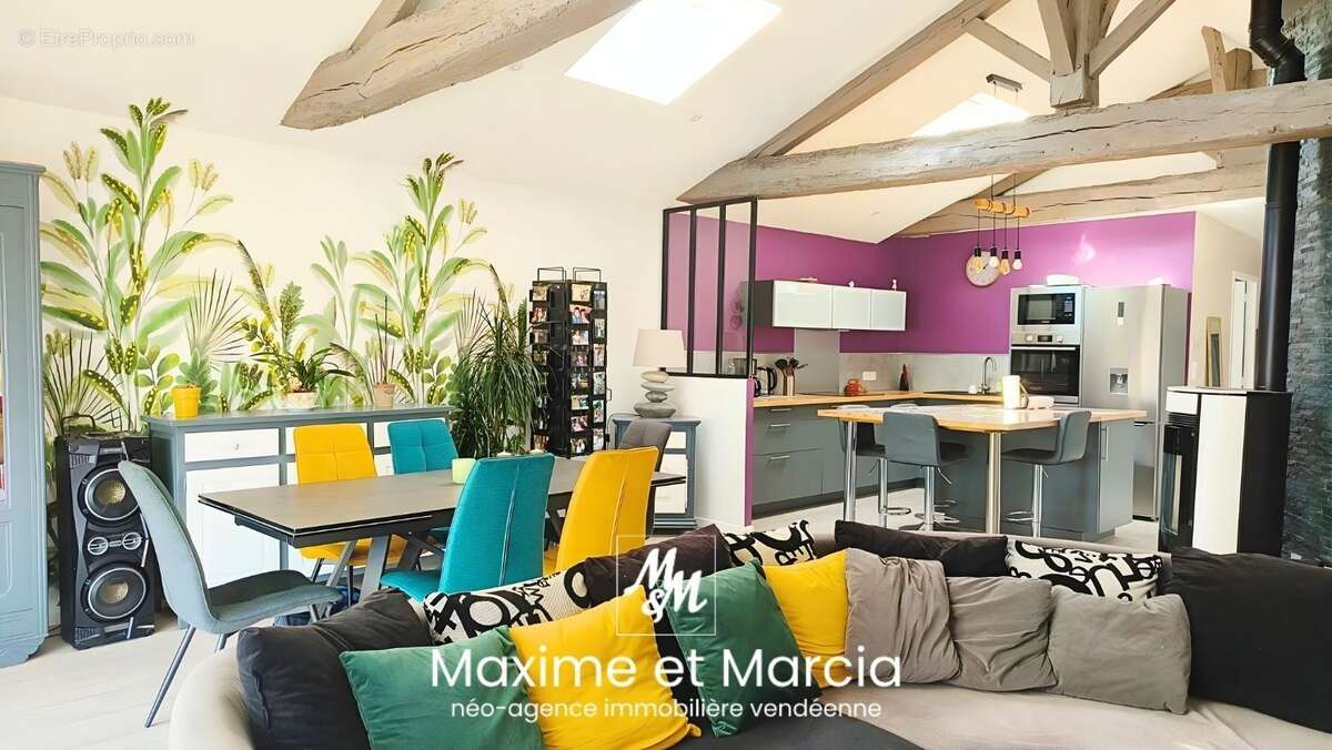 Maison à LE GIROUARD