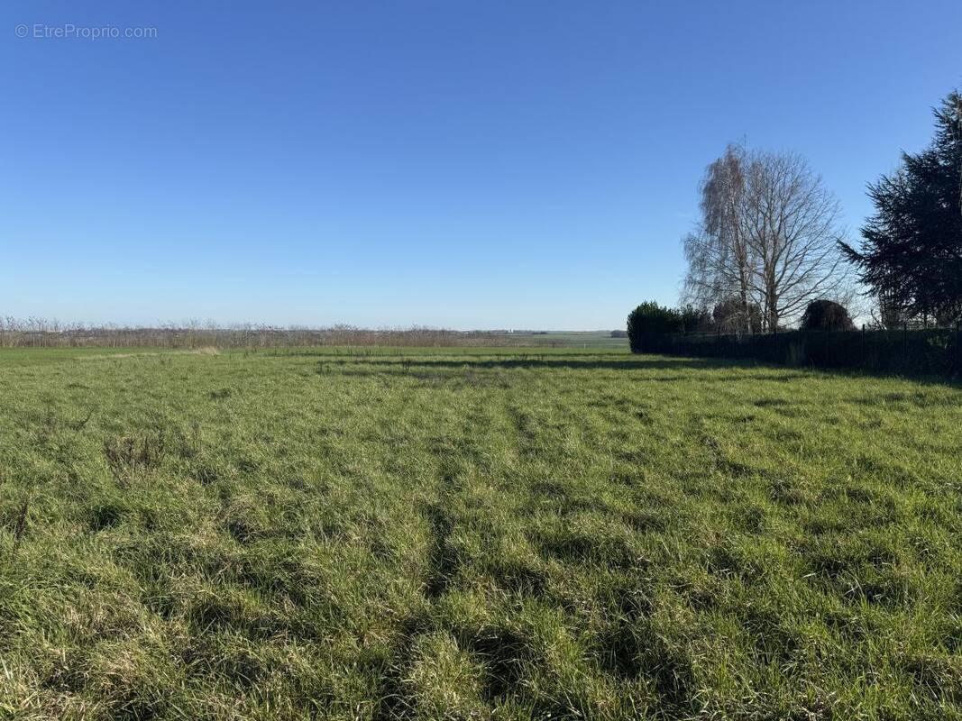 Terrain à AWOINGT