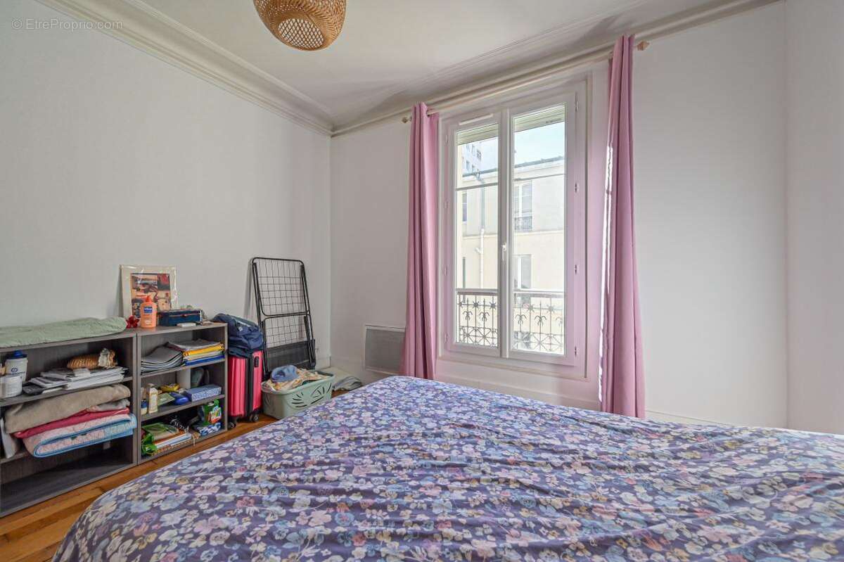 Appartement à PARIS-18E