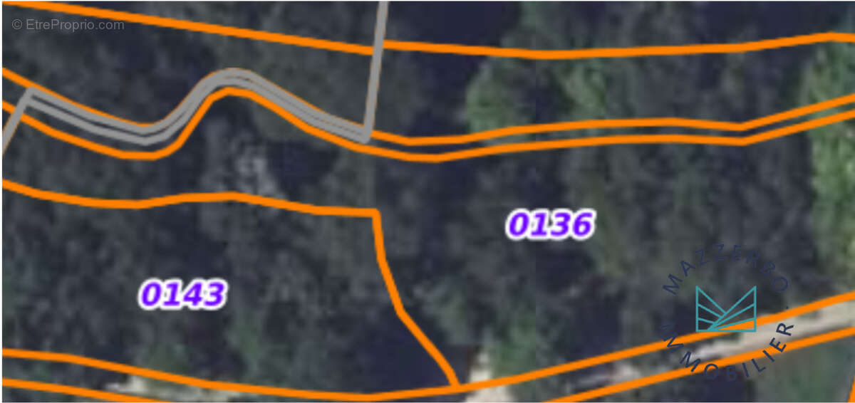 Terrain à LA DESTROUSSE