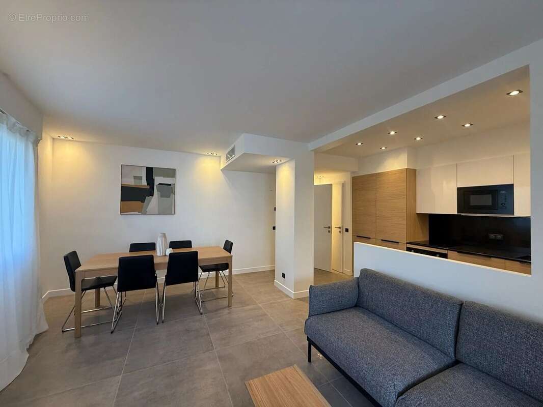 Cannes - 3 pieces arriere croisette - photo 9