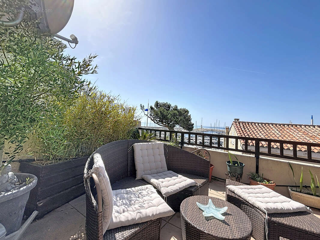 Appartement à SAUSSET-LES-PINS