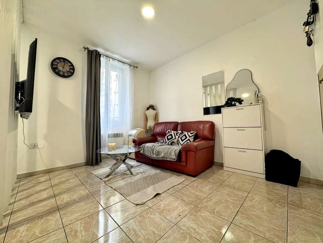 Appartement à MARSEILLE-3E