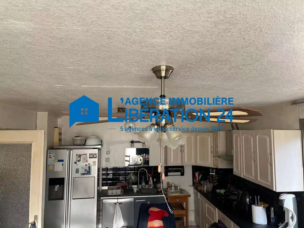 Maison à CHATEAUNEUF