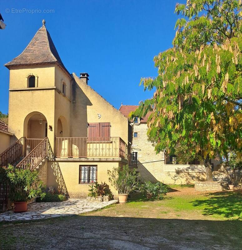Maison à CAMPAGNAC-LES-QUERCY