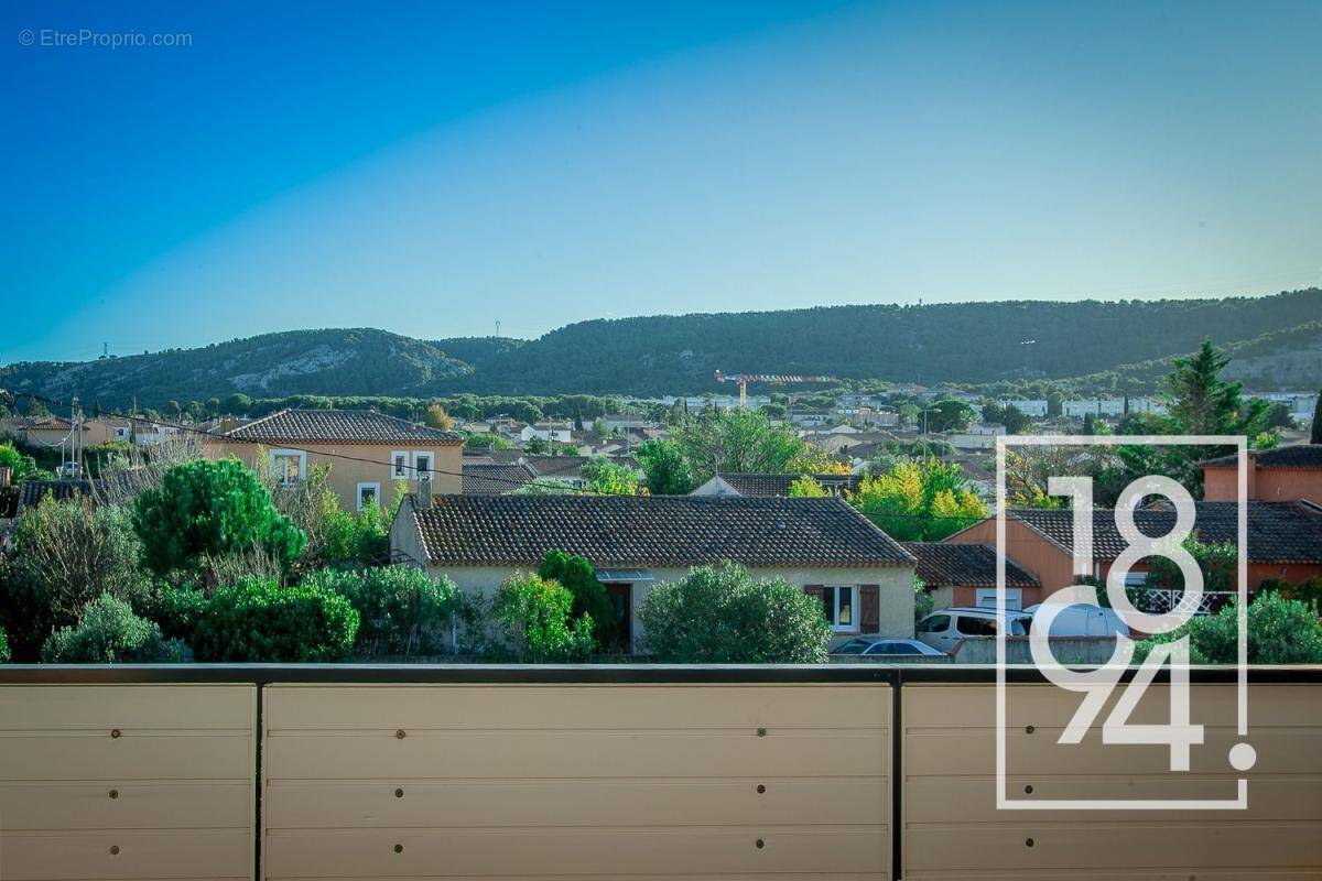 Appartement à CHATEAUNEUF-LES-MARTIGUES