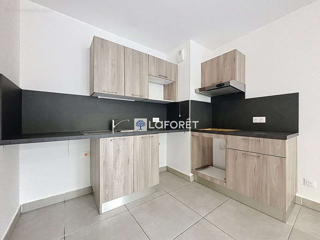 2p 40.03m² - menton - terrasse et parking - photo 7