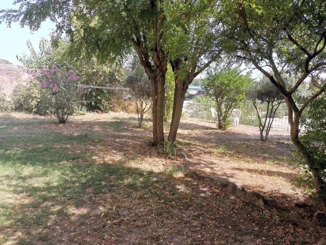 Appartement à REMOULINS