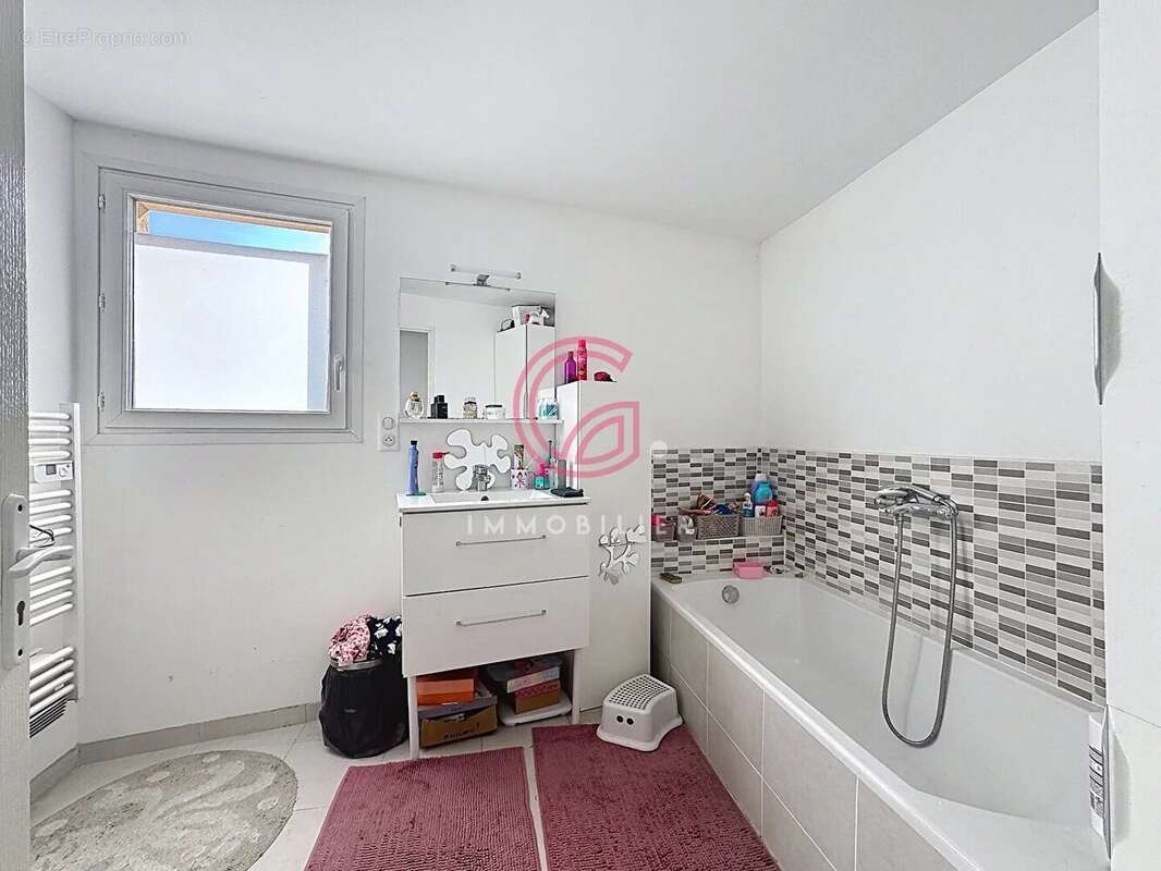 Maison à PARENTIS-EN-BORN