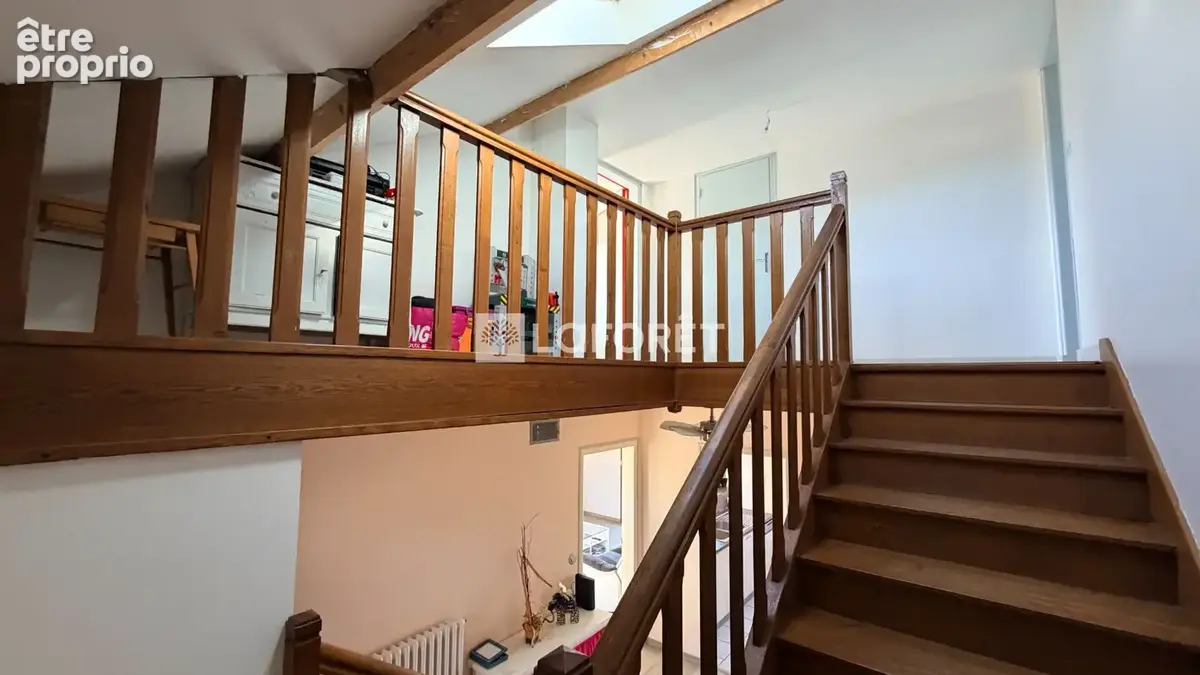 Maison sur sous sol total - Verrières - 7 pièces 124 m2 - photo 10
