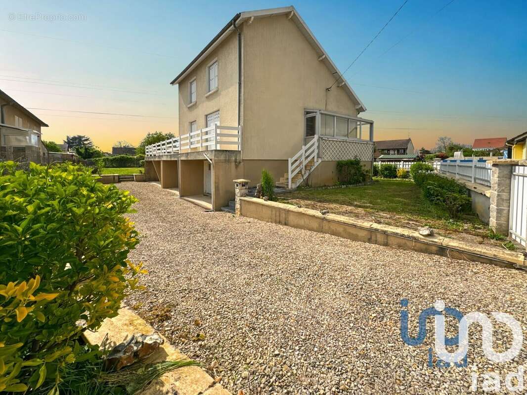 Maison 82 m² à Migennes  - photo 2