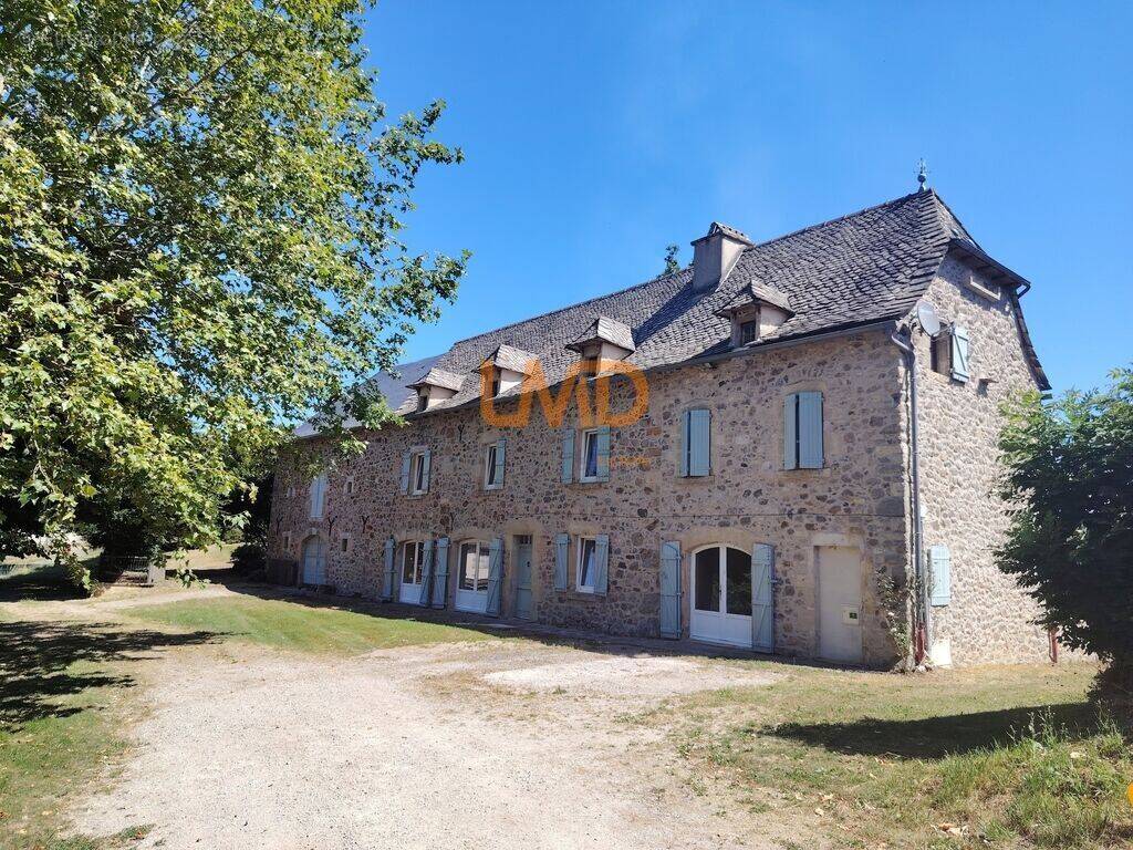 Maison à MALEVILLE