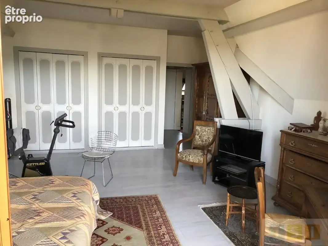 Maison de caractère 224 m² habitables sur un terrain de 2179 m² - photo 12