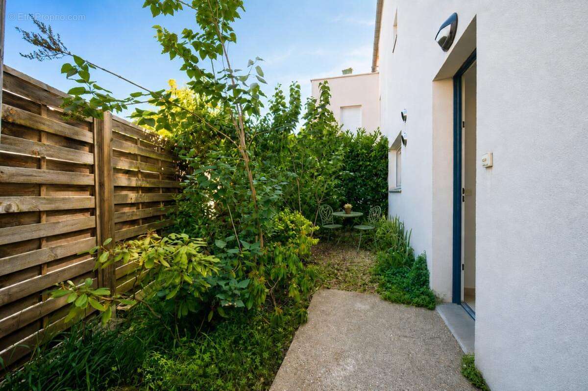 Appartement à NANTERRE