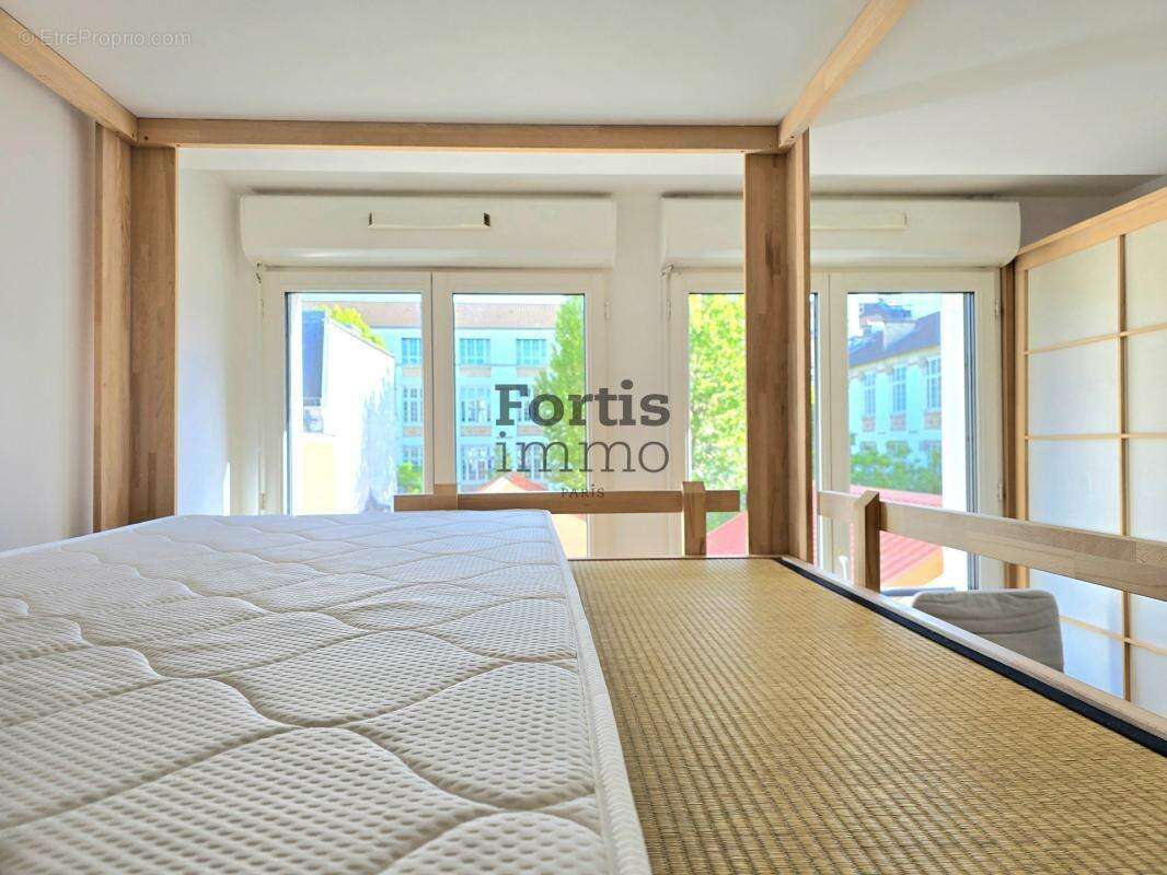 Appartement à PARIS-18E