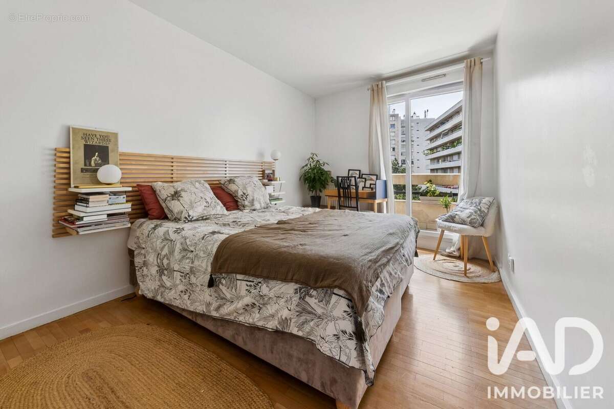 Photo 8 - Appartement à LEVALLOIS-PERRET