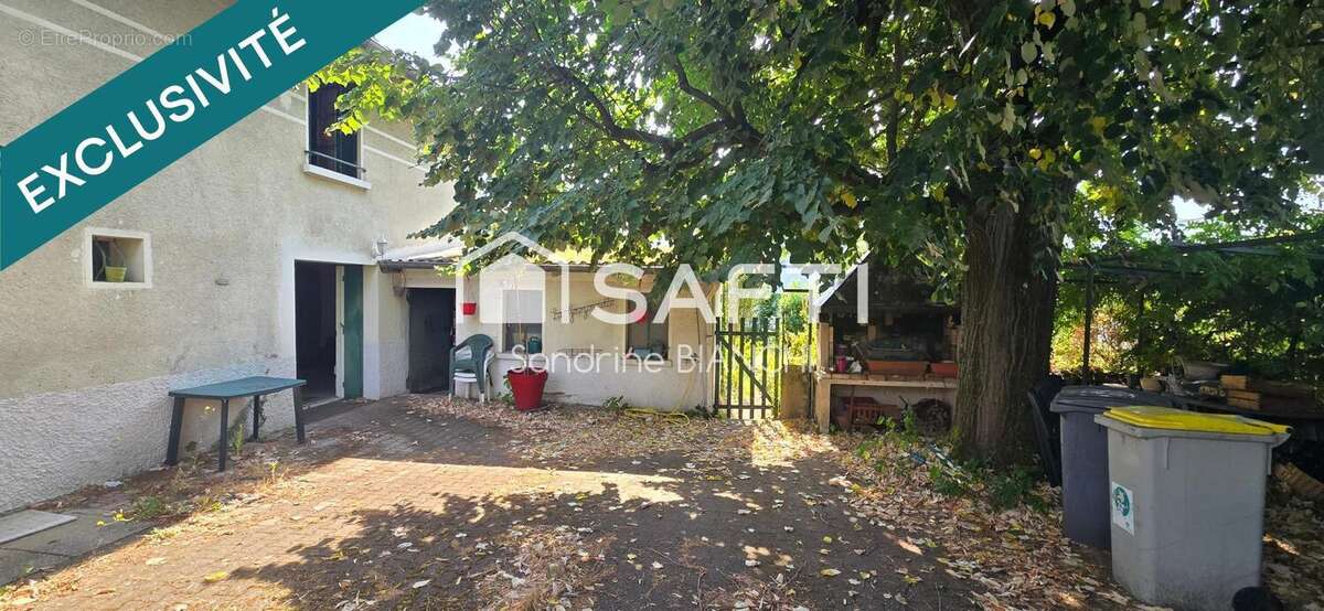 Maison 107 m² à Charvieu-Chavagneux  - photo 2