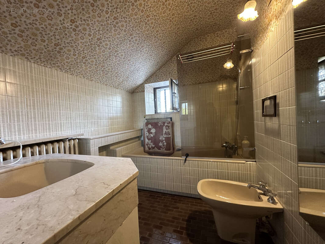 Maison à ARPAJON-SUR-CERE