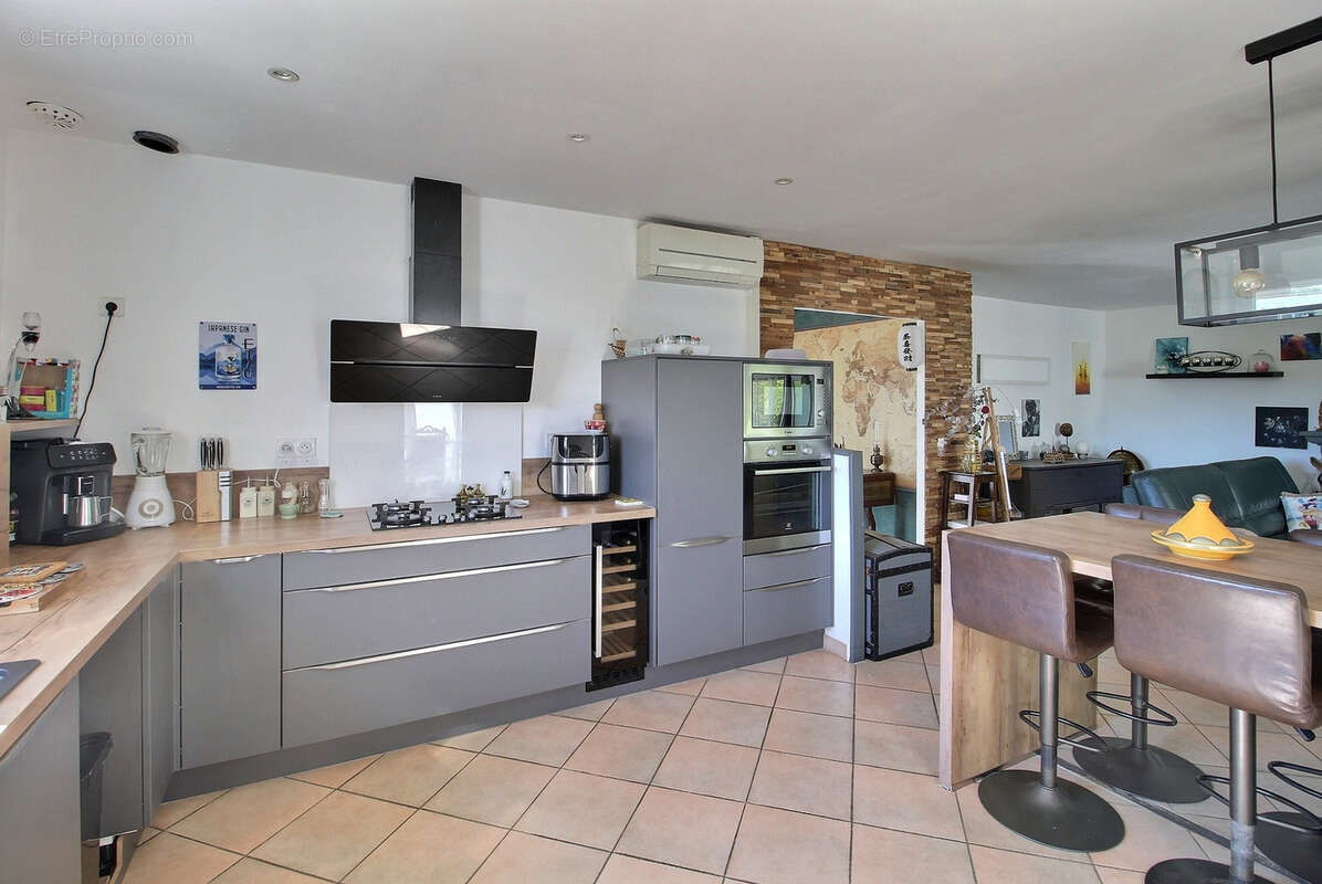 Maison à SAINT-MARTIN-DE-LONDRES