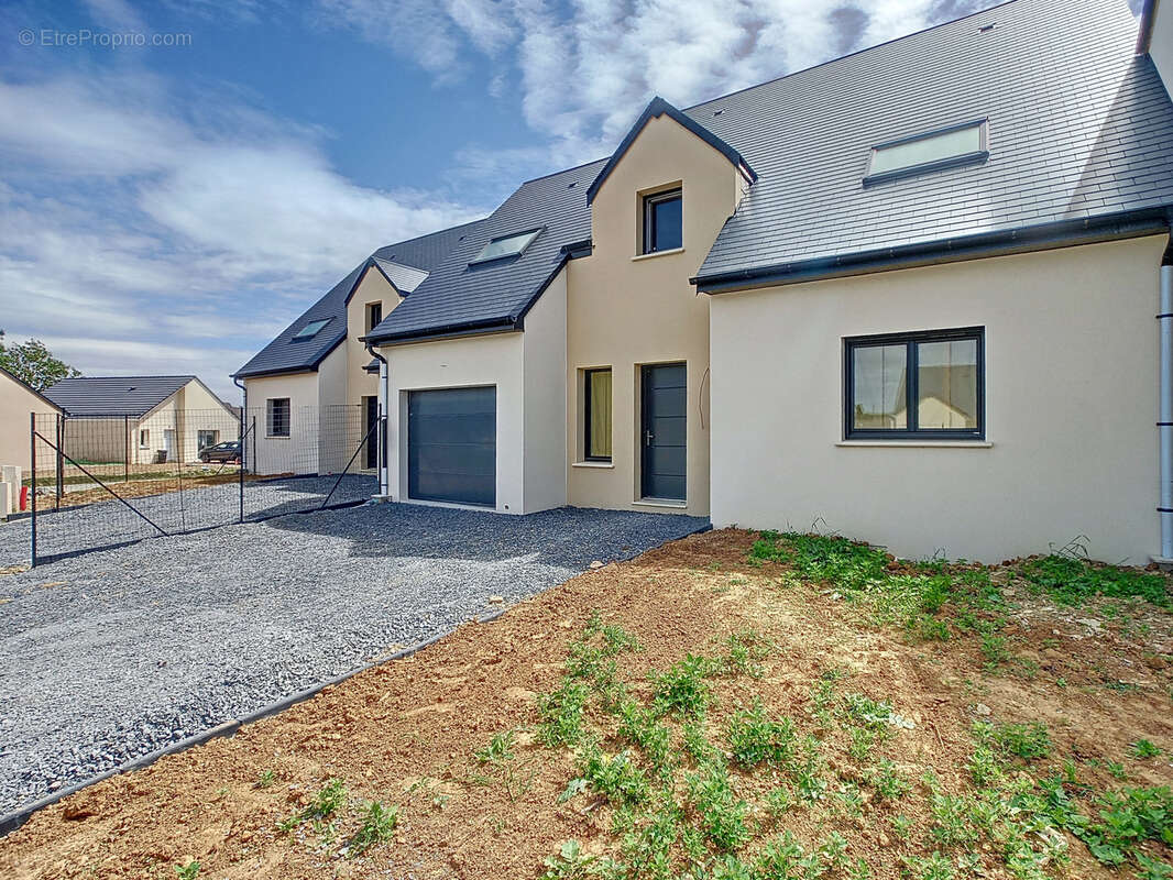 Maison à VILLERS-BOCAGE